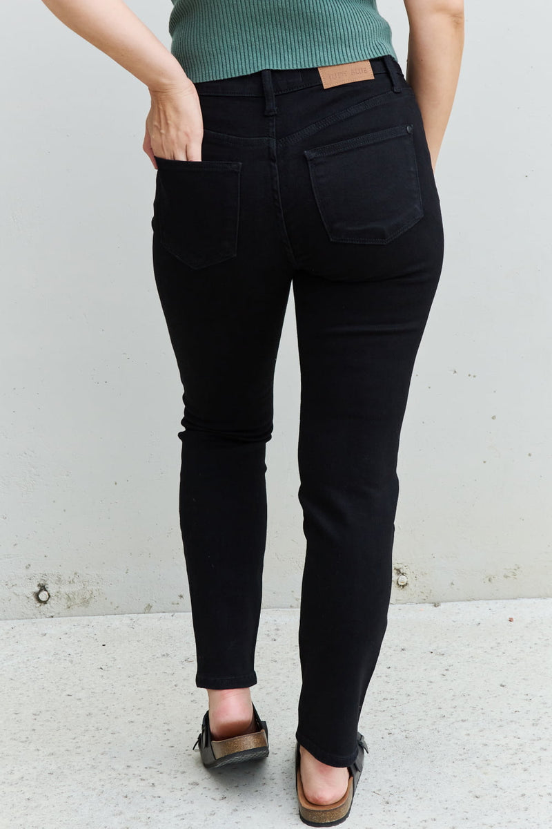 Judy Blue Kenya Full Size Mid Rise Slim Fit Jeans